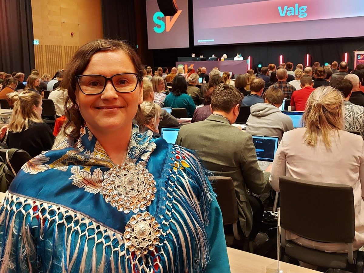 Leder av samepolitisk råd, Lina Karlsen. På SV sitt landsmøte 2023.